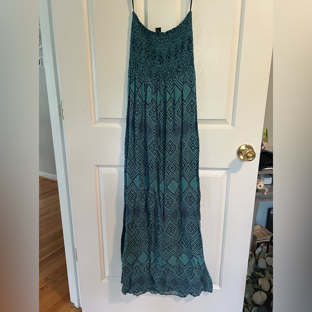 Forever 21 Teal and Navy Strapless Dress